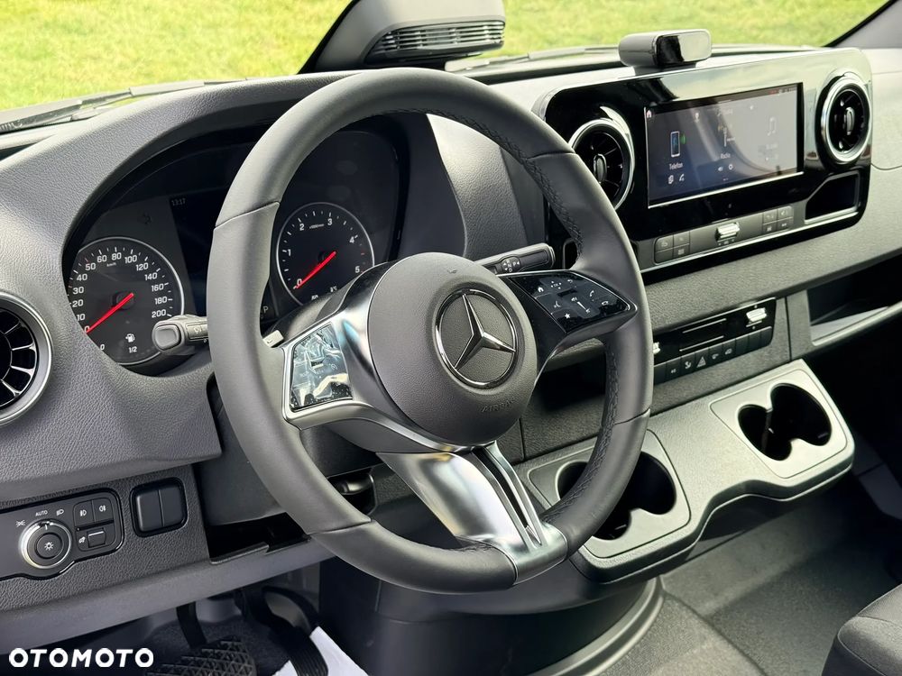 Mercedes-Benz Sprinter - 34