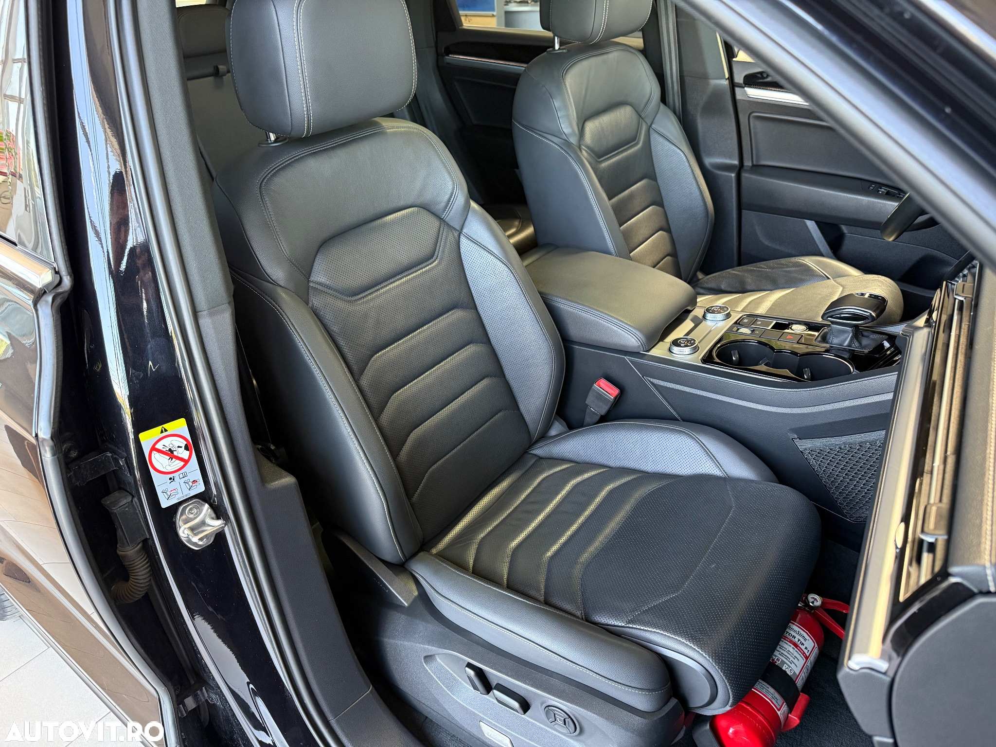 Volkswagen Touareg 3.0 V6 TDI 4Motion DPF Automatik R-Line - 16