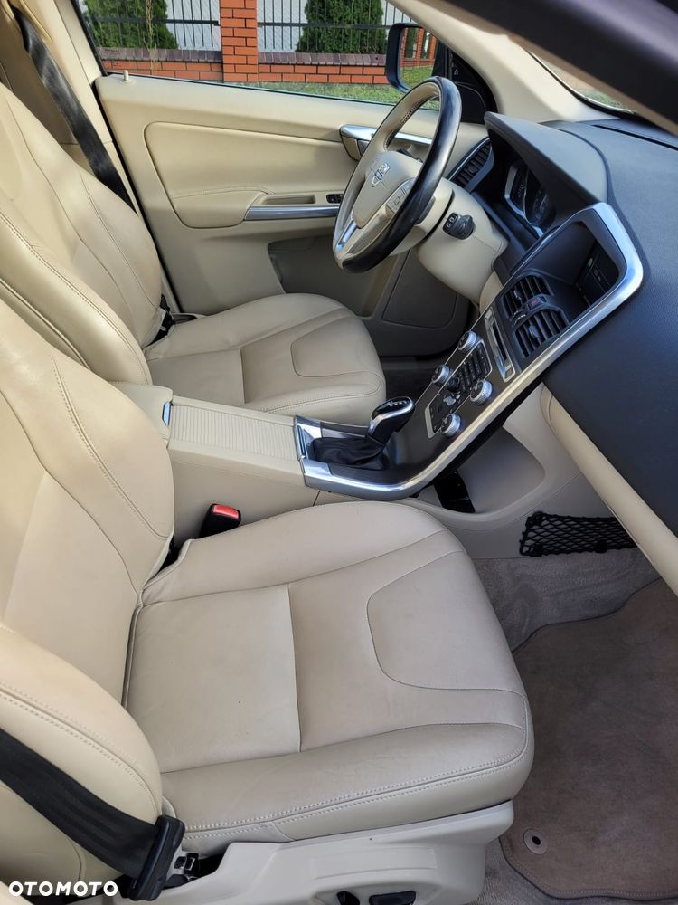 Volvo XC 60 - 18