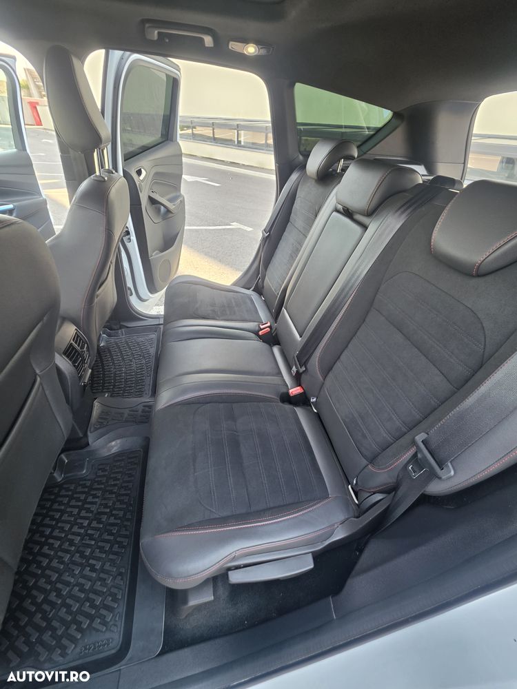Ford Kuga 2.0 EcoBoost 4WD Aut. Vignale - 9