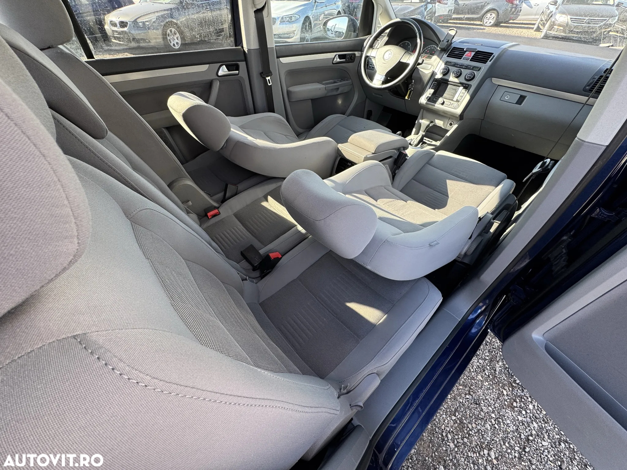 Volkswagen Touran 2.0 TDI DPF Highline DSG - 31