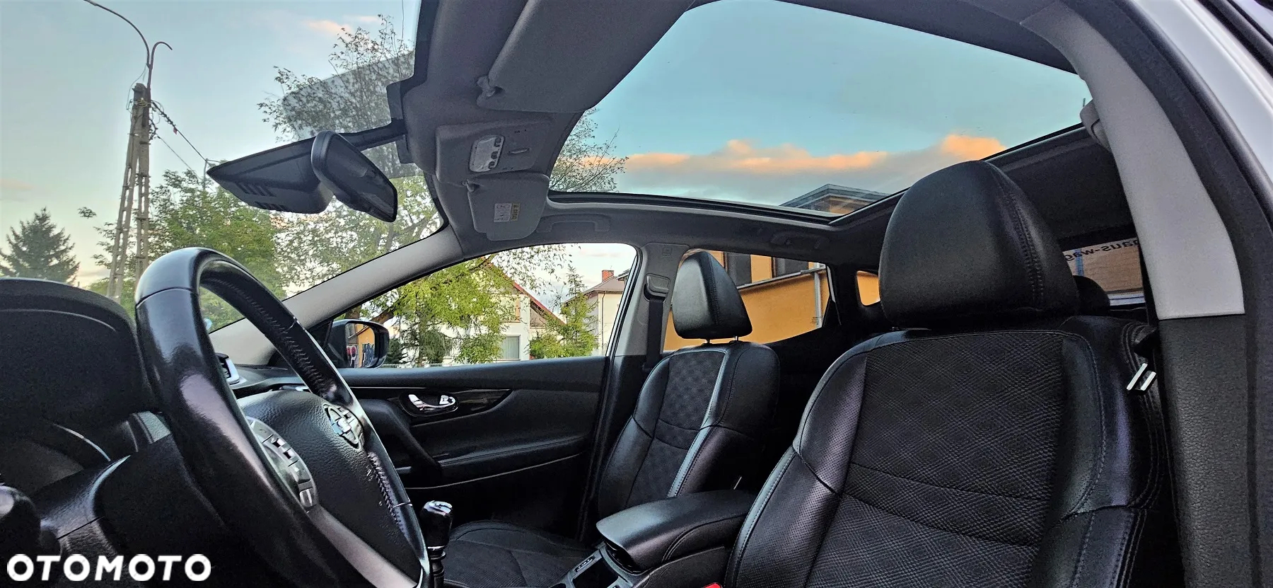 Nissan Qashqai 1.6 dCi 4x4 Tekna - 14