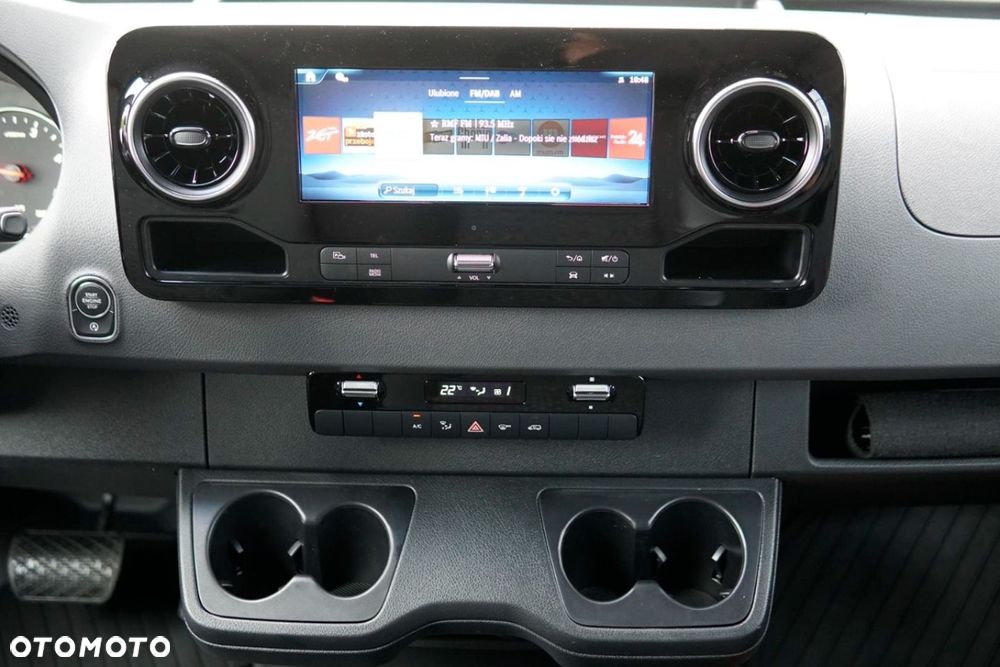 Mercedes-Benz Sprinter - 15