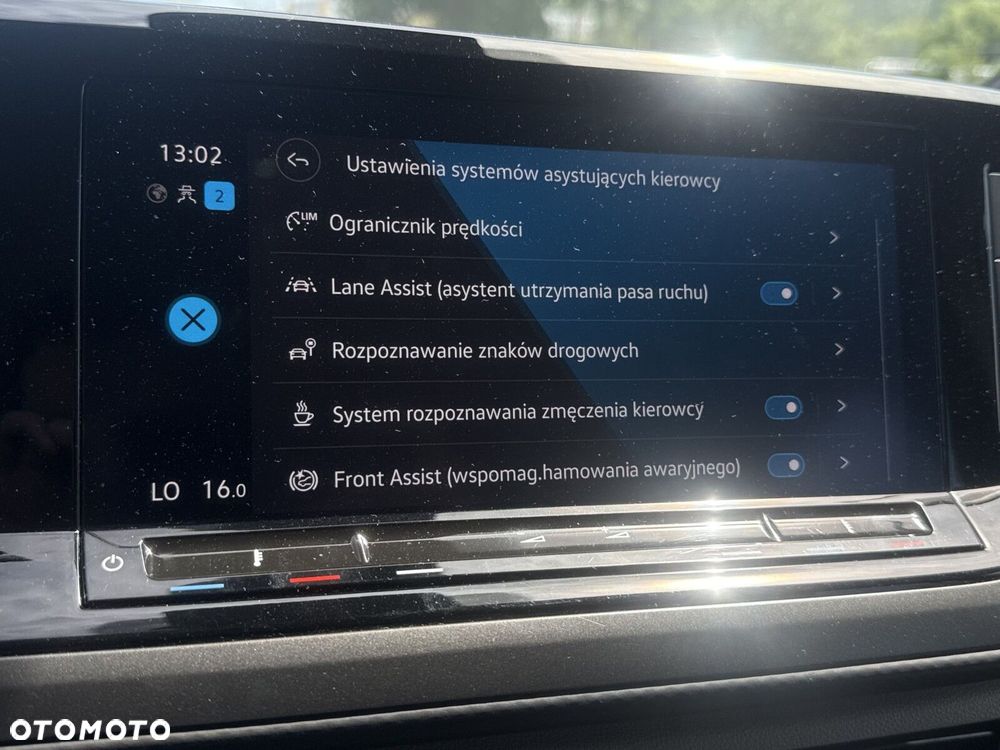 Volkswagen Multivan - 24