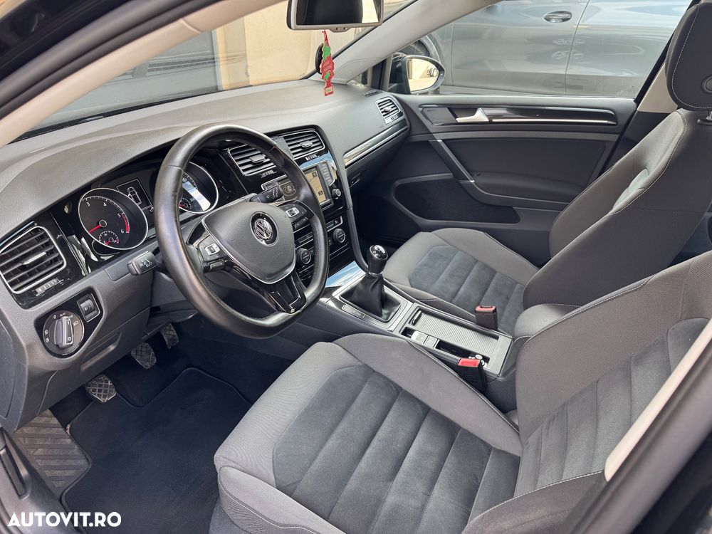 Volkswagen Golf 1.6 TDI BlueMotion Technology Comfortline - 9