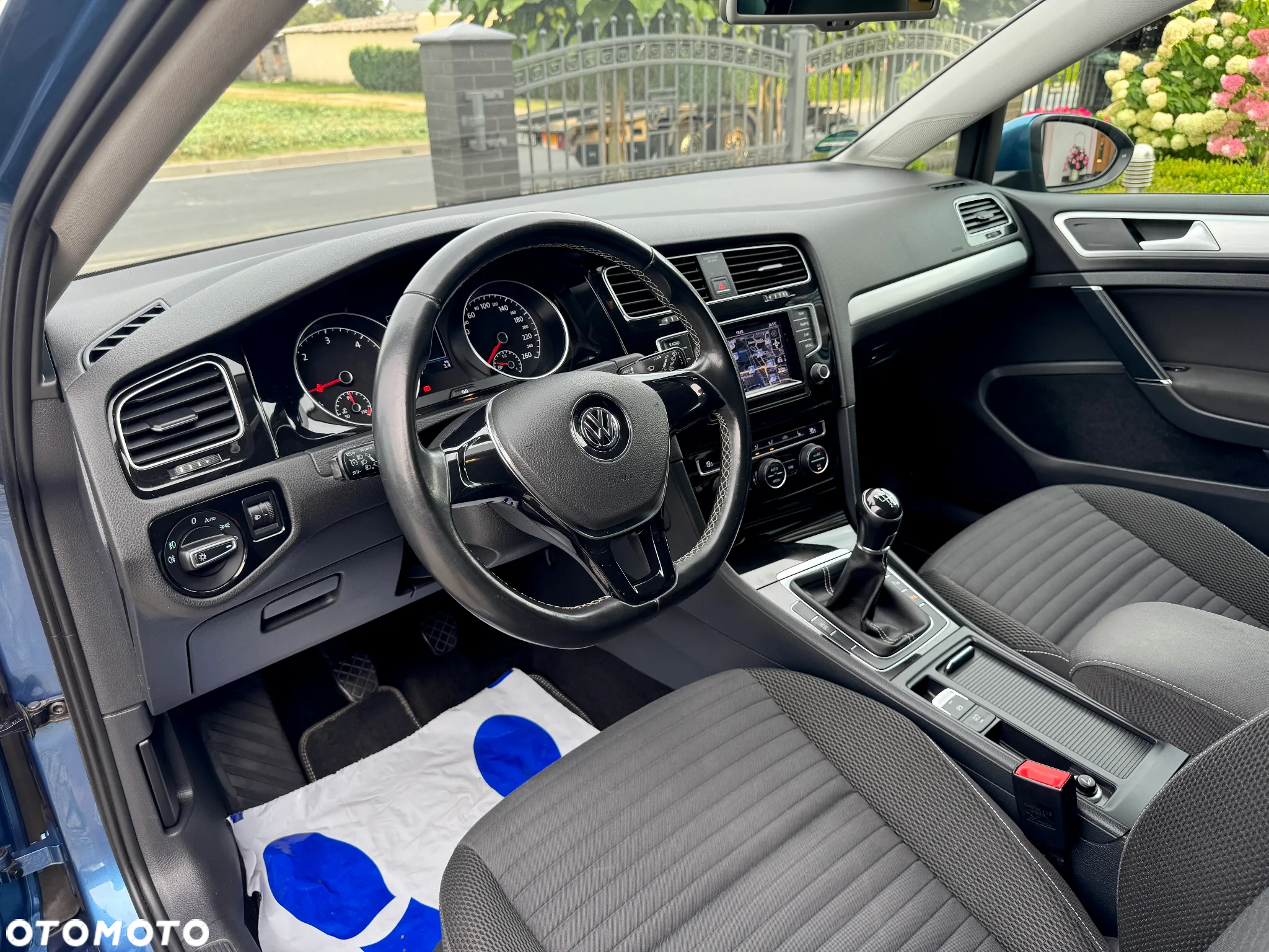 Volkswagen Golf 1.6 BlueTDI Cup - 12