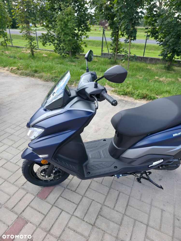 Suzuki Burgman - 4