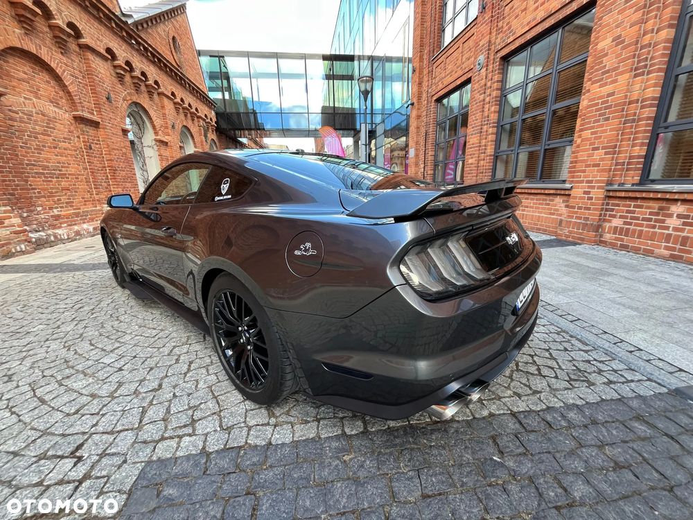 Ford Mustang - 3