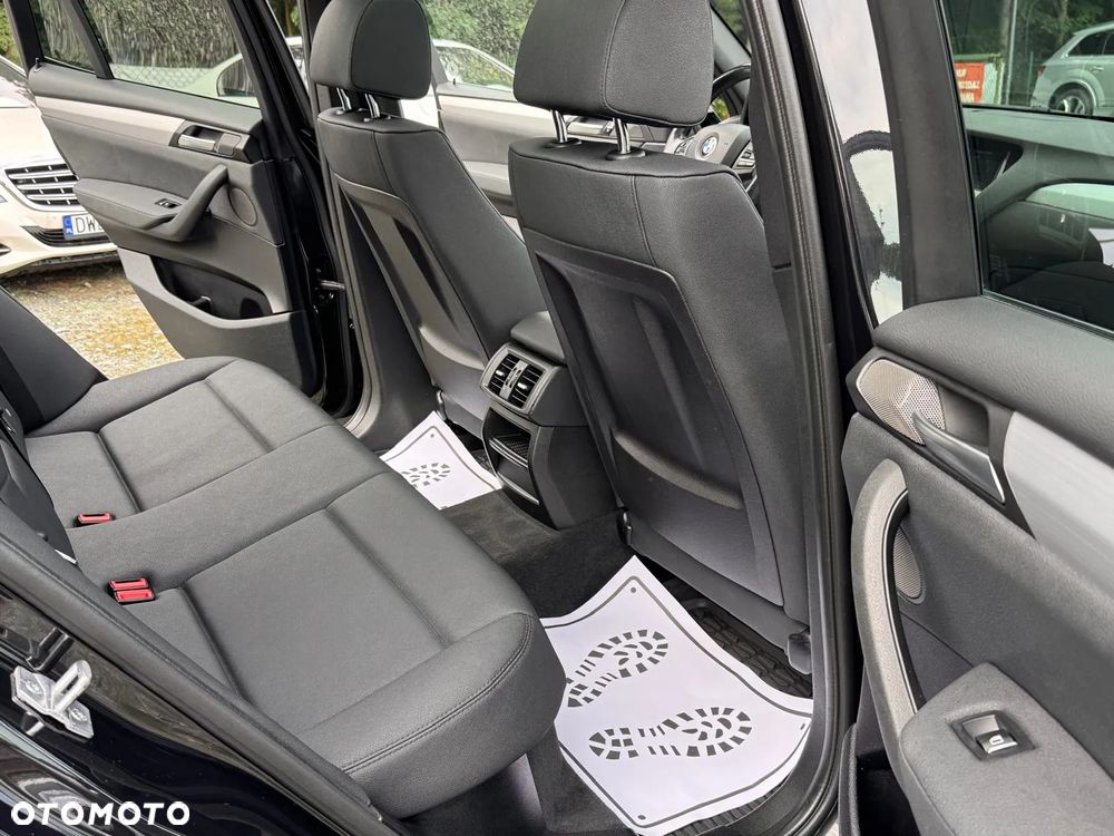 BMW X3 xDrive28i Sport-Aut xLine - 27