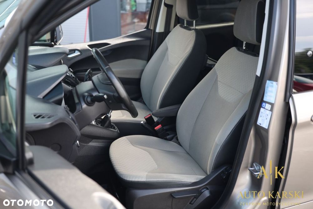 Ford Tourneo Courier - 21