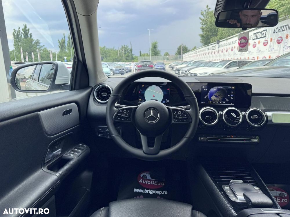 Mercedes-Benz GLB - 10