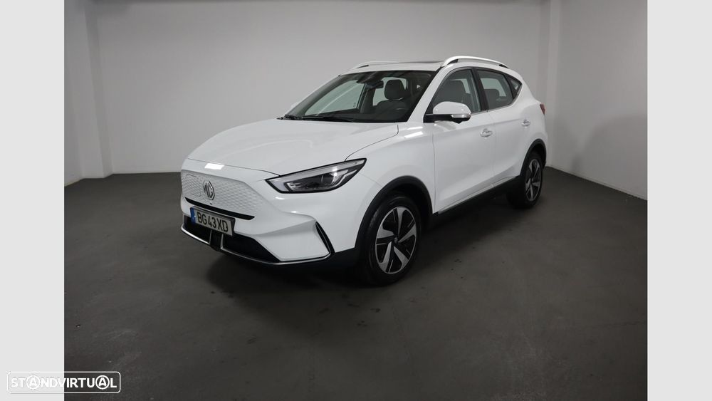 MG ZS EV 72.6 kWh Luxury OBC 11 kW - 1