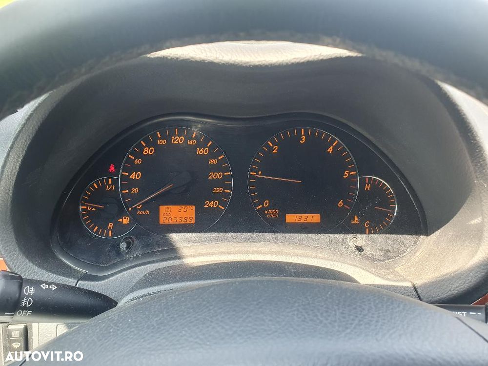 Toyota Avensis 2.2 D-4D Station Business - 8