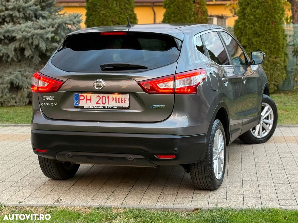 Nissan Qashqai 1.6 DCI N-Connecta - 4