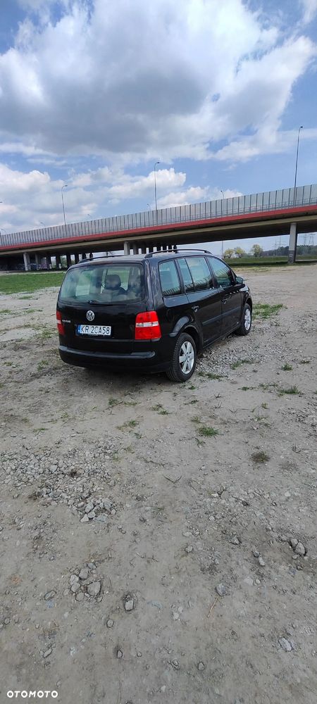 Volkswagen Touran 1.6 - 6