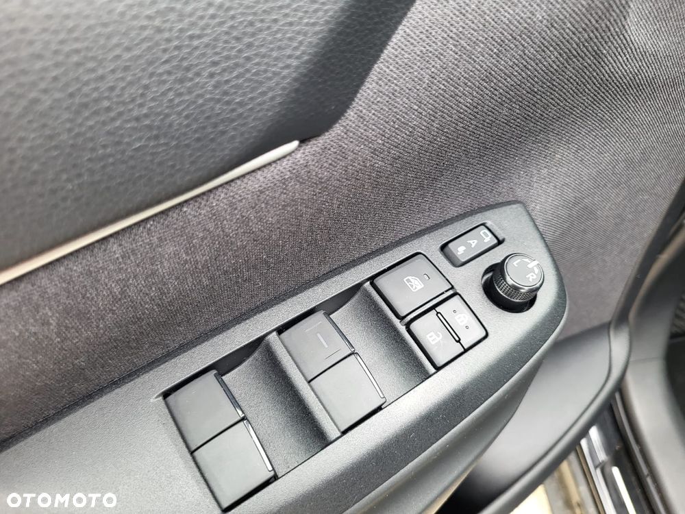Toyota Yaris Cross - 24
