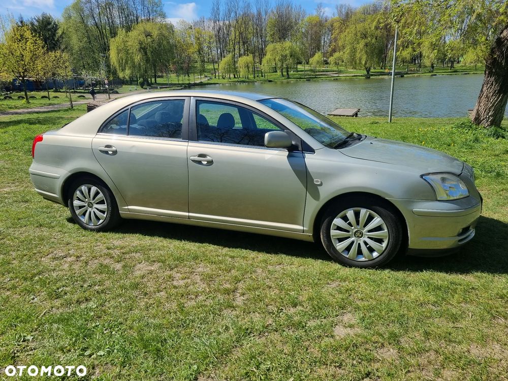 Toyota Avensis 1.8 VVT-i Automatik Executive - 8