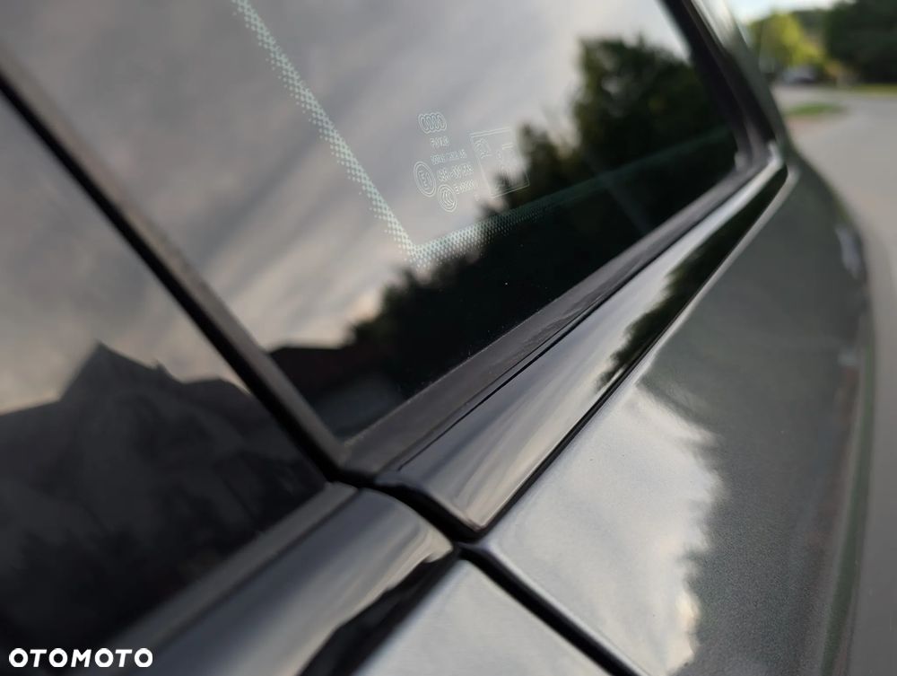 Audi A4 Avant 40 TFSI S tronic S line - 39