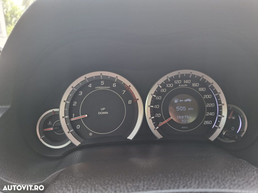 Honda Accord 2.0i Comfort - 10
