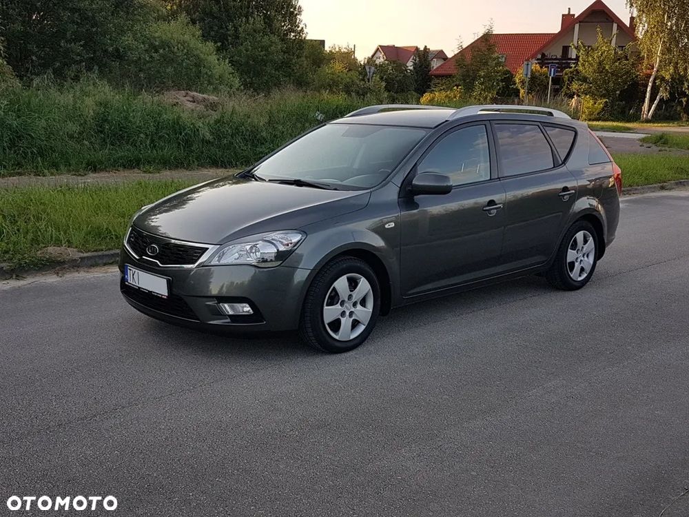 Kia Ceed 1.4 CVVT Dream-Team Edition - 18