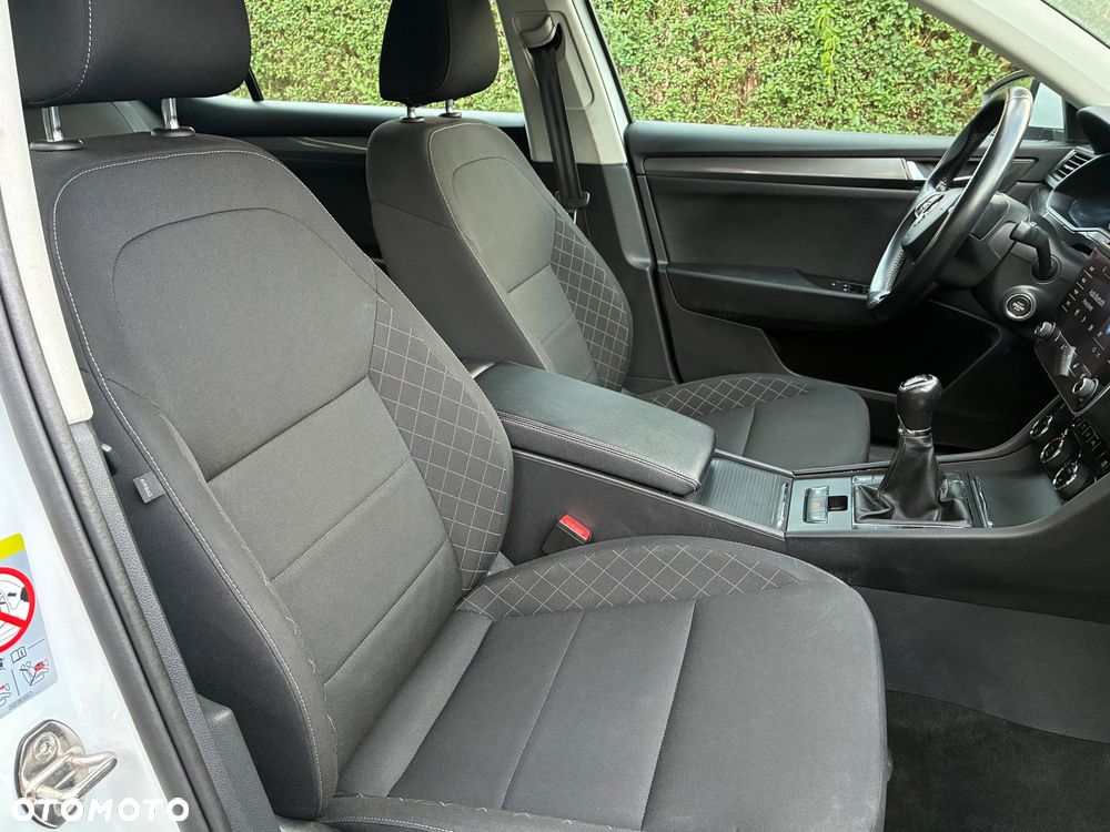 Skoda Superb 1.5 TSI Active - 8