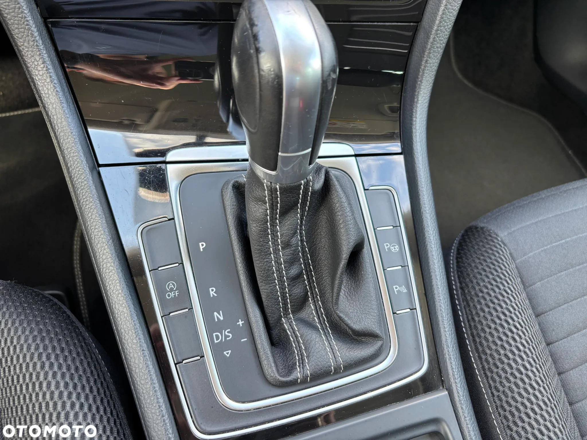Volkswagen Golf Variant 1.6 TDI BlueMotion Technology DSG Cup - 26