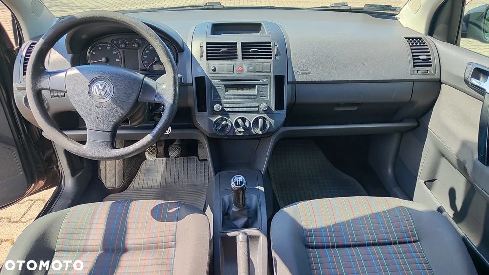 Volkswagen Polo - 5
