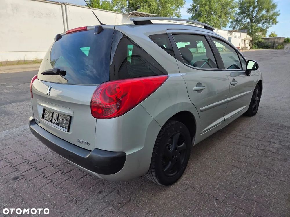 Peugeot 207 1.6 Premium - 9