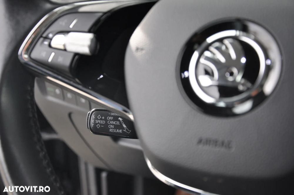 Skoda Octavia 2.0 TDI DSG Style - 15