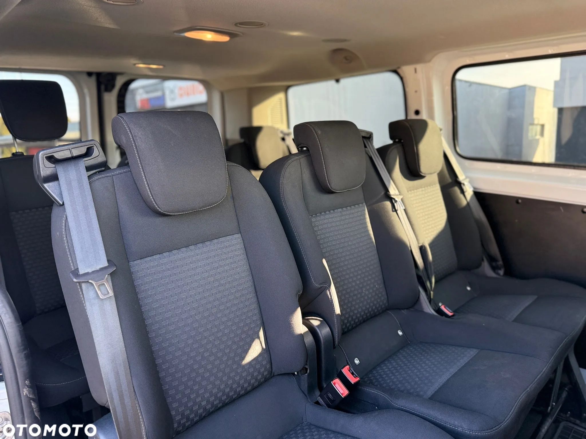 Ford Transit Custom 320 L1H1 PKW VA MH Trend - 11