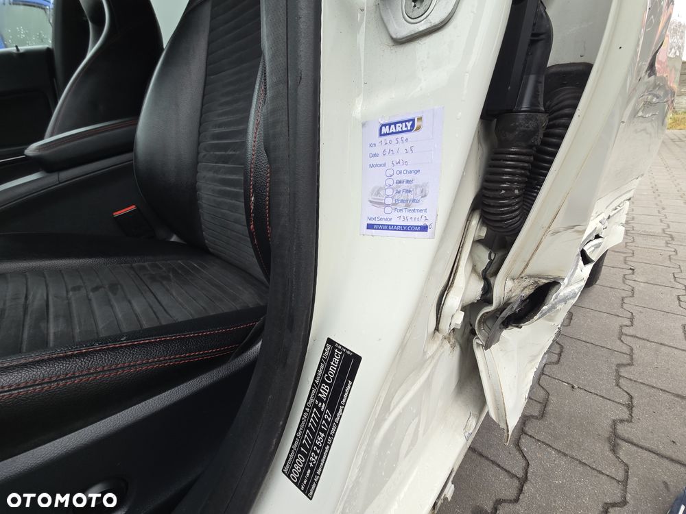 Mercedes-Benz CLA 180 AMG Line - 25