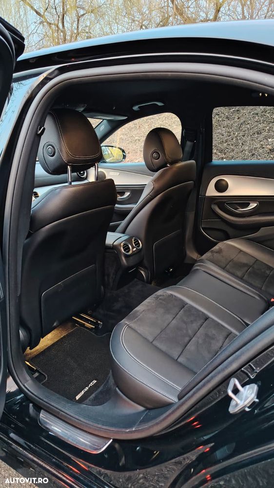 Mercedes-Benz E 220 d 4MATIC 9G-TRONIC AMG Line - 14