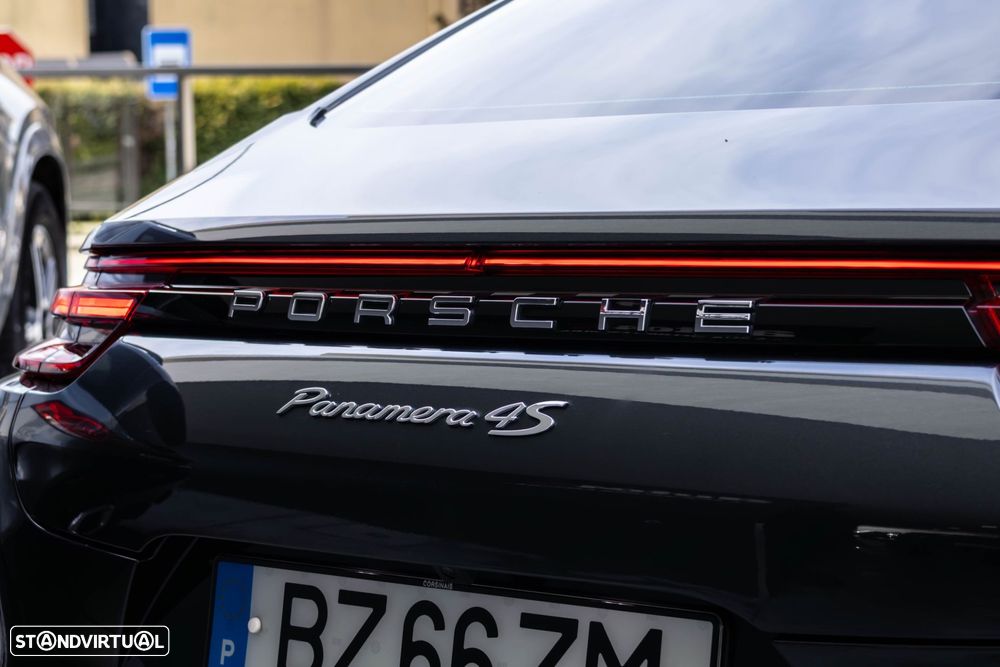 Porsche Panamera 4 S - 14