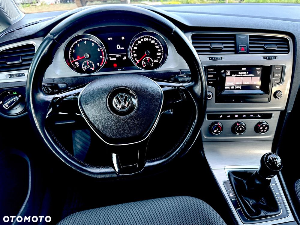 Volkswagen Golf - 12