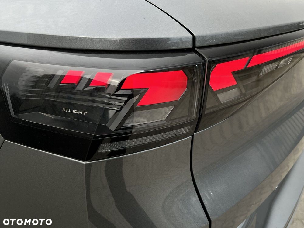 Volkswagen T-Roc - 11