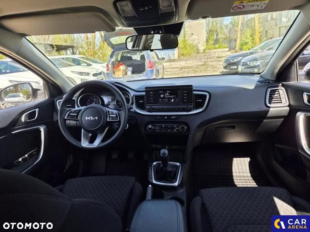 Kia Ceed - 34