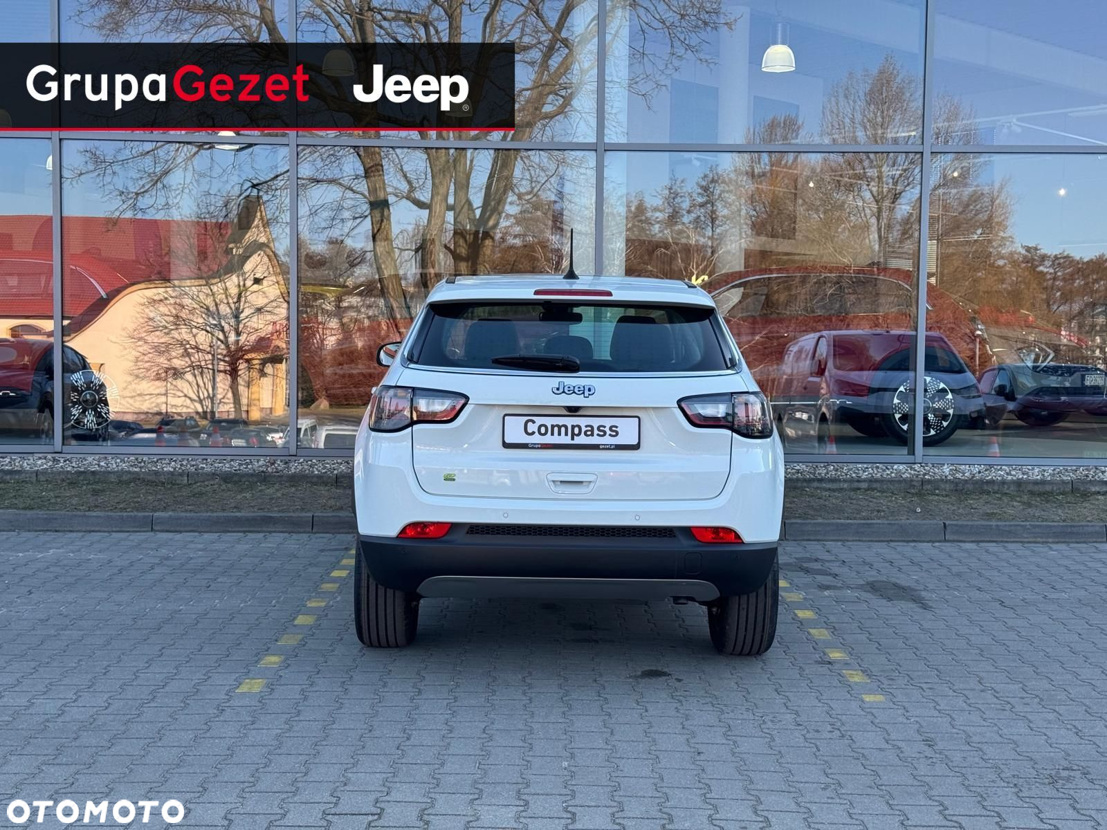 Jeep Compass - 4