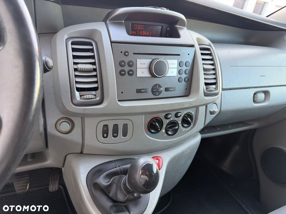 Opel Vivaro L2H1 2.9t - 33