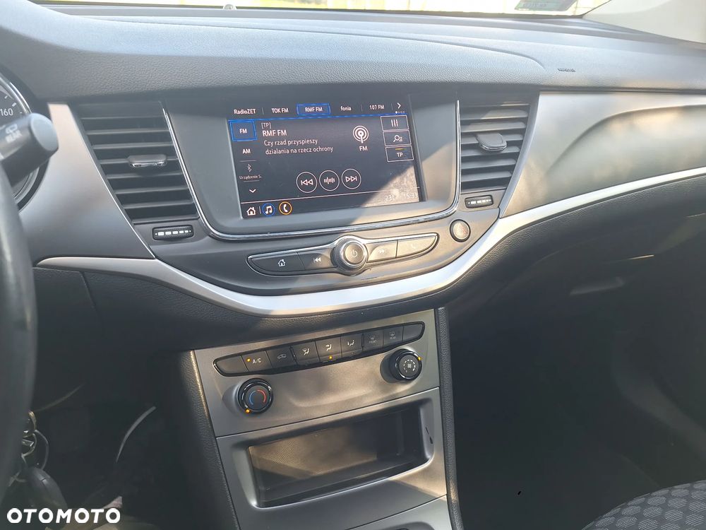Opel Astra 1.2 T Edition S&S - 9