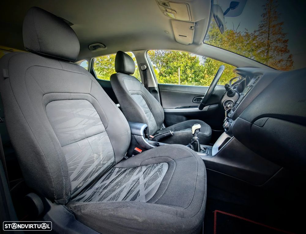Kia Ceed 1.4 CRDi 90 Spirit - 10