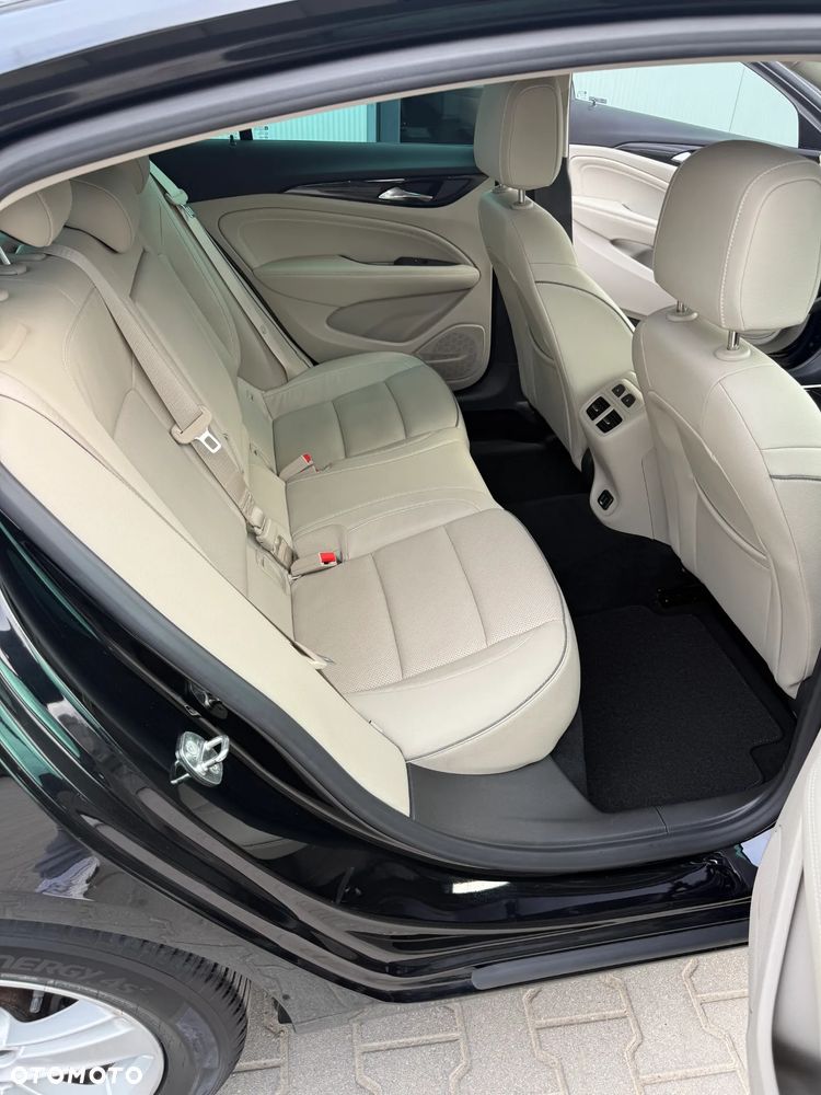 Opel Insignia - 17