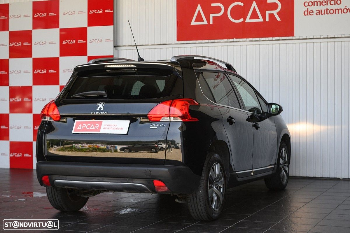 Peugeot 2008 1.6 e-HDi Allure - 3