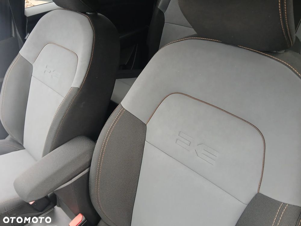Dacia Jogger 1.0 TCe Extreme 7os - 26