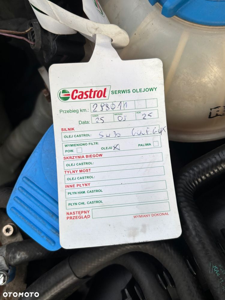 Volkswagen Touran 2.0 TDI DSG Highline - 26