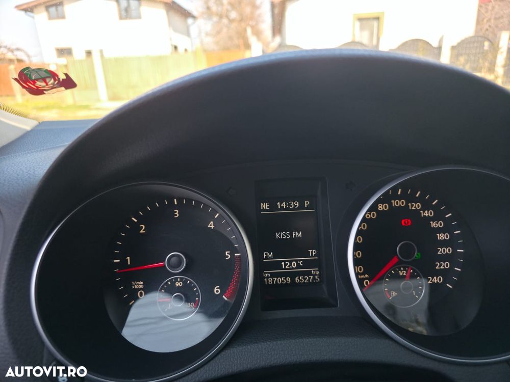 Volkswagen Golf 2012 photo 3