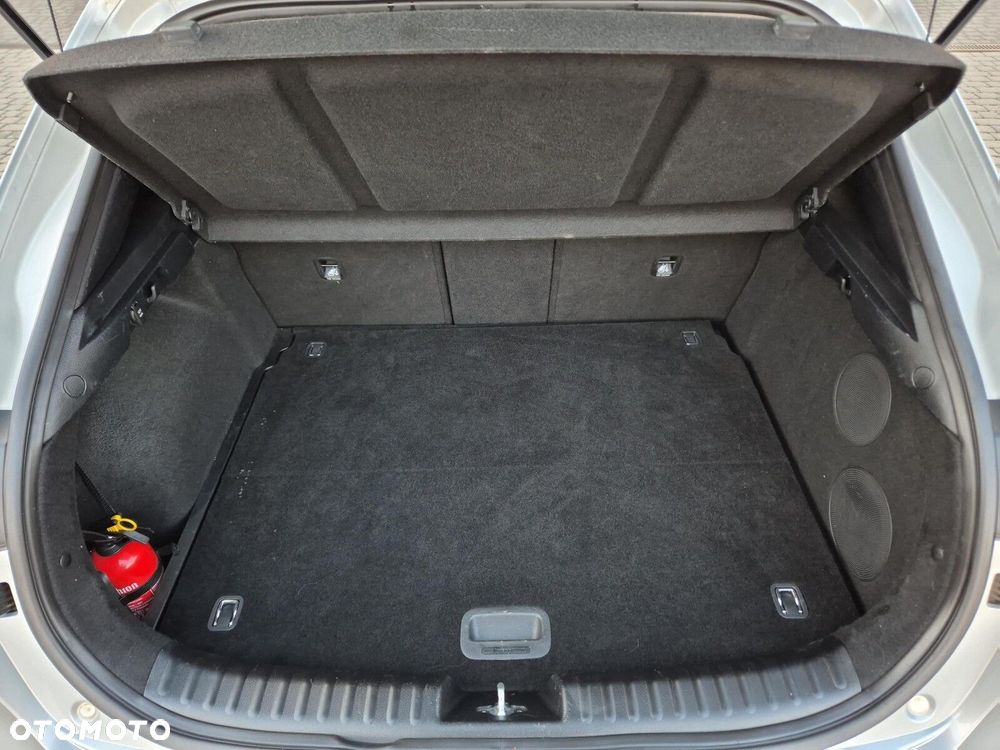 Kia XCeed 1.6 T-GDI L Business Line DCT - 27