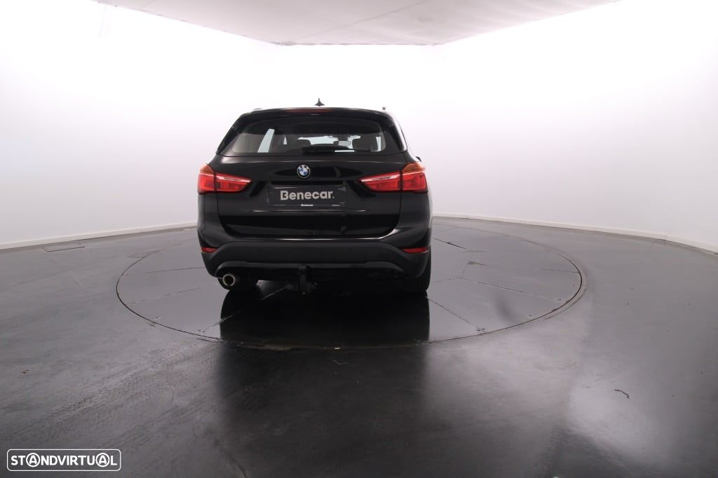 BMW X1 16 d sDrive Advantage - 6