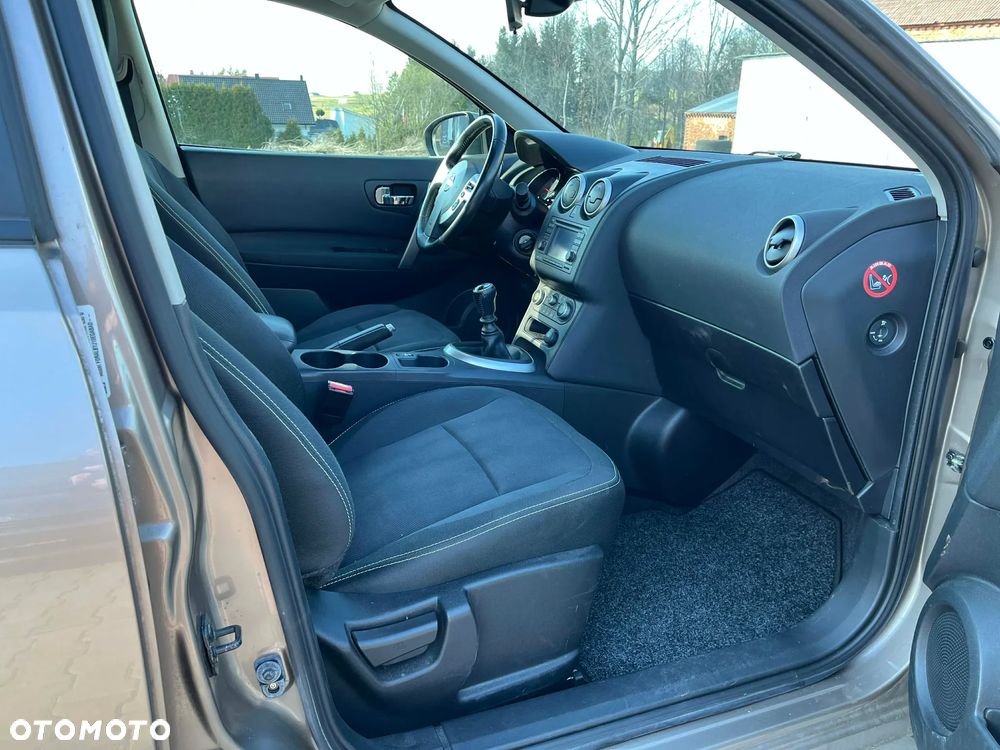 Nissan Qashqai - 4
