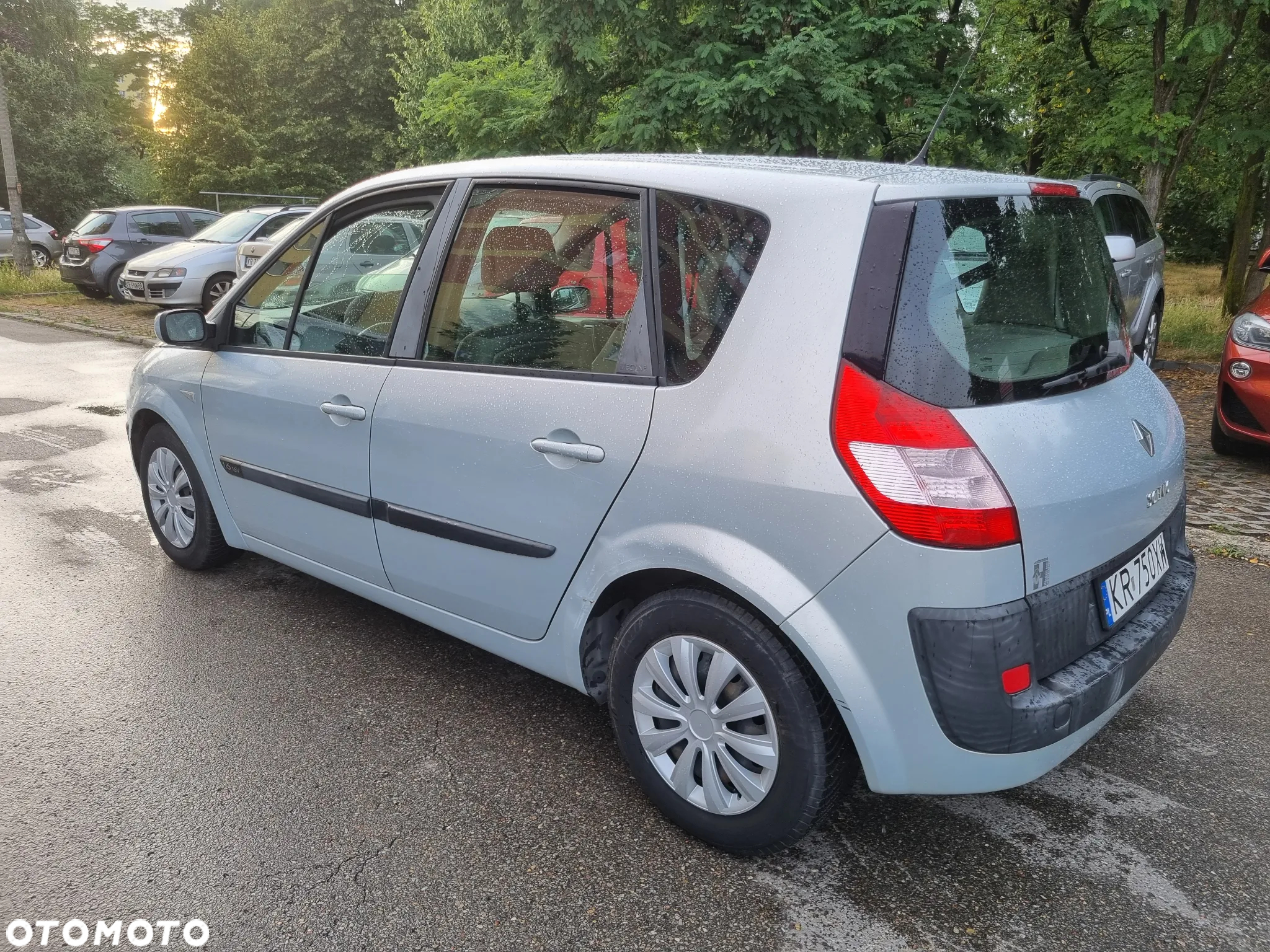 Renault Scenic 1.6 16V Authentique - 3