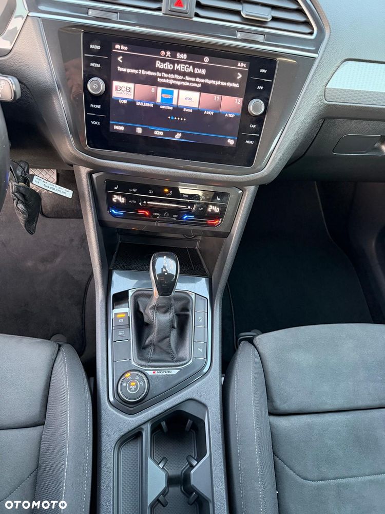 Volkswagen Tiguan 2.0 TDI SCR 4MOTION BlueMotion Technology DSG Exclusive - 24